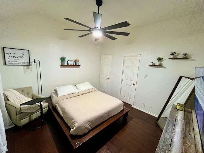 House of Stokes's room