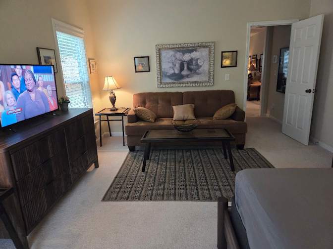 Desmond's room