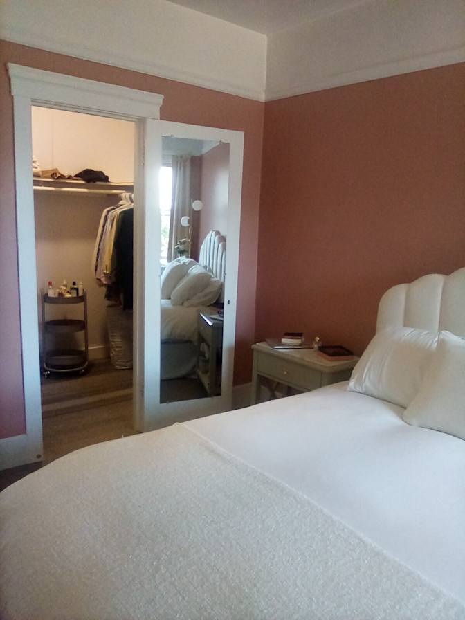 Elle's room