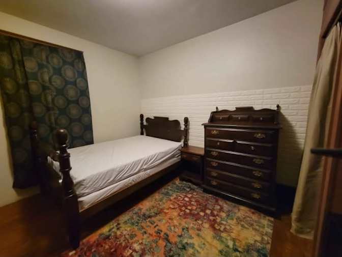 STACEY's room