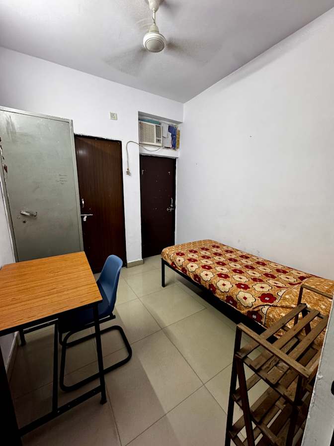 Khushboo's room