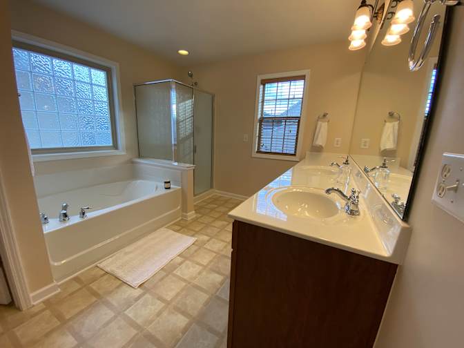 Alcove Rooms's room