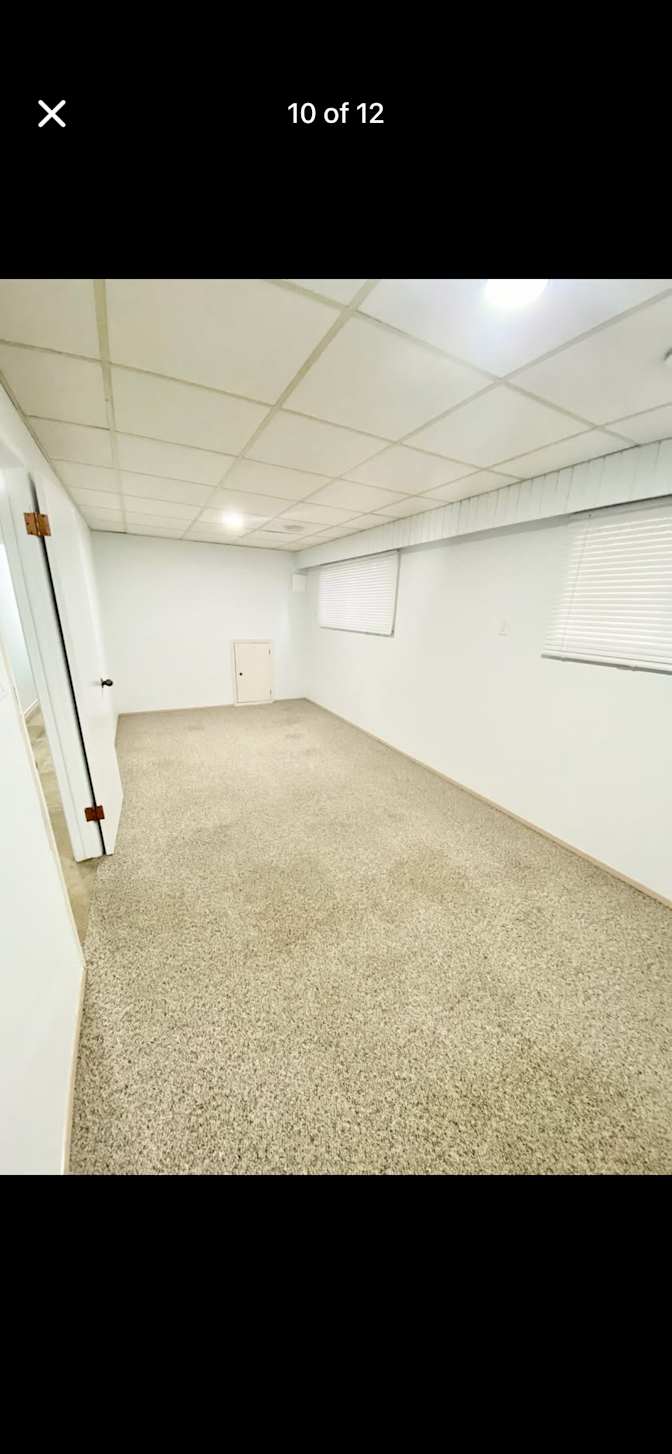 Jonathan Tromsness's room