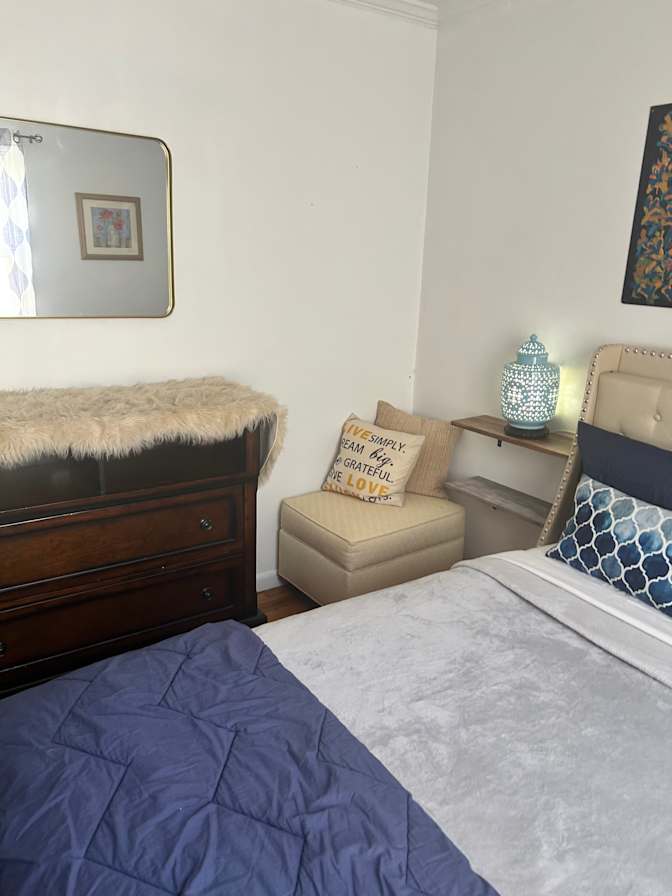 Jacklyn Stephens's room