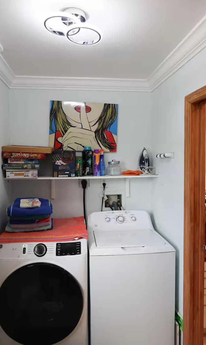 Mauricio santiago's room