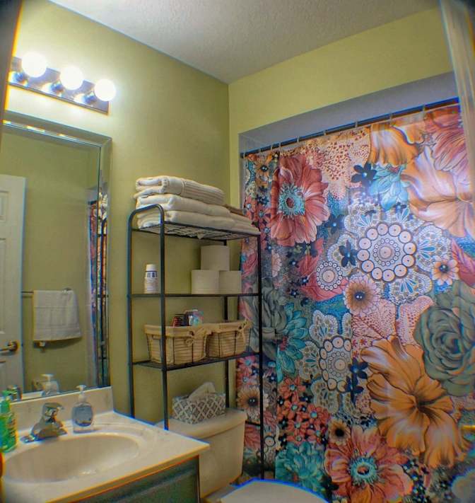 Rhonda Kay Ceron's room