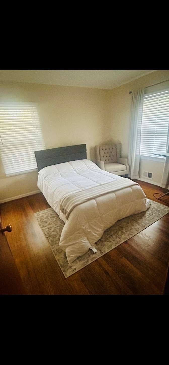 Dallas's room