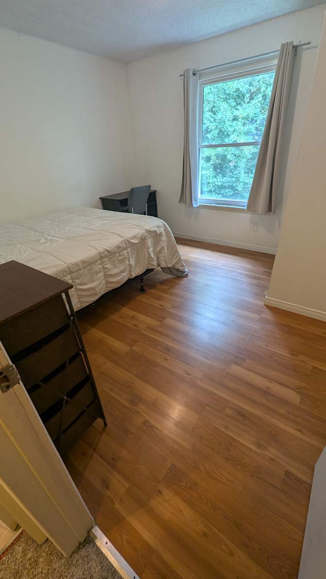 Jeniffer's room