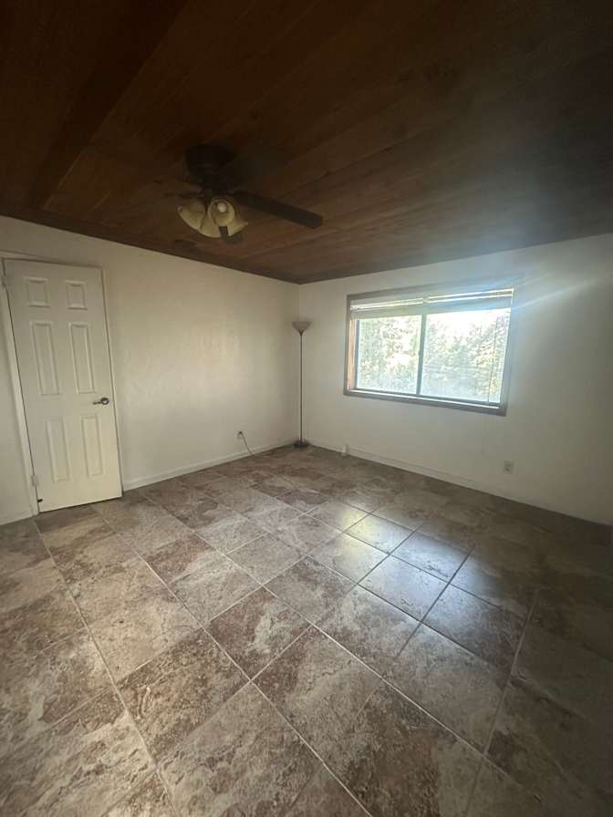 Nichoel's room