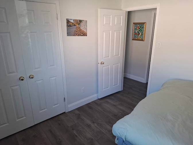 Diyako's room
