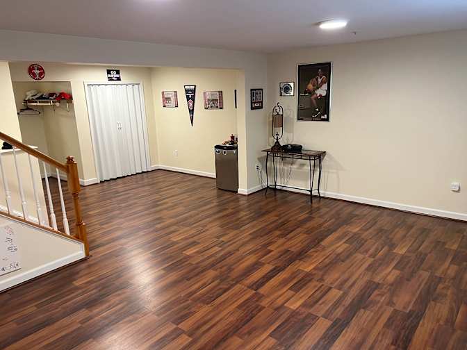 Tom's room
