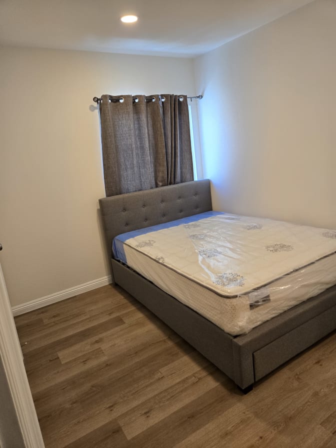 Simon's room