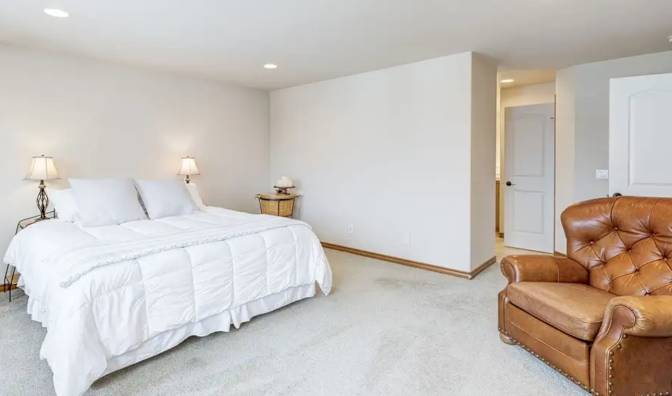 neil's room