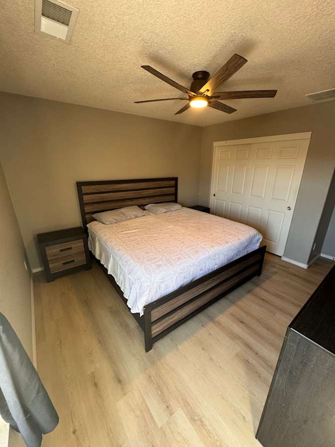 Mindy's room
