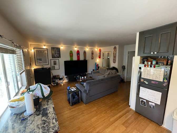 Edgardo Flores's room