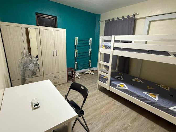 Jia Feng's room