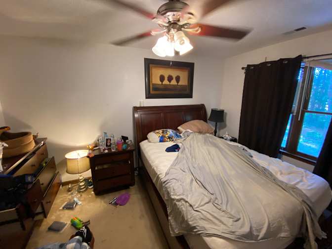 Alcove Rooms's room