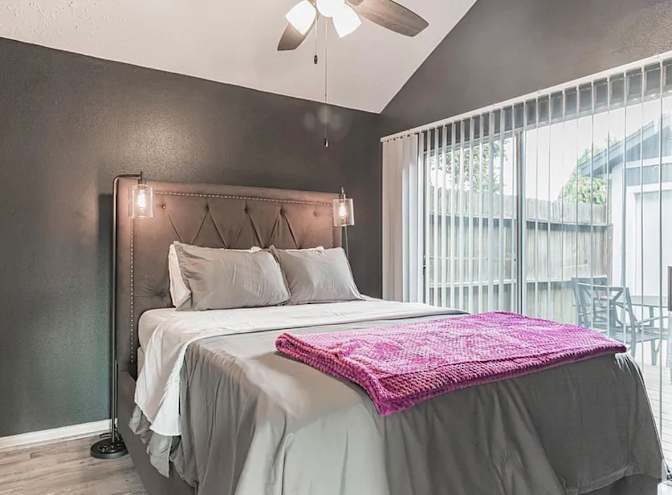 Raygen's room