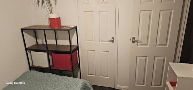ken's room