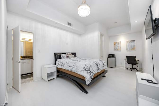 Yinka's room