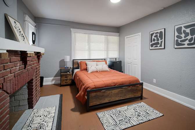PadSplit's room