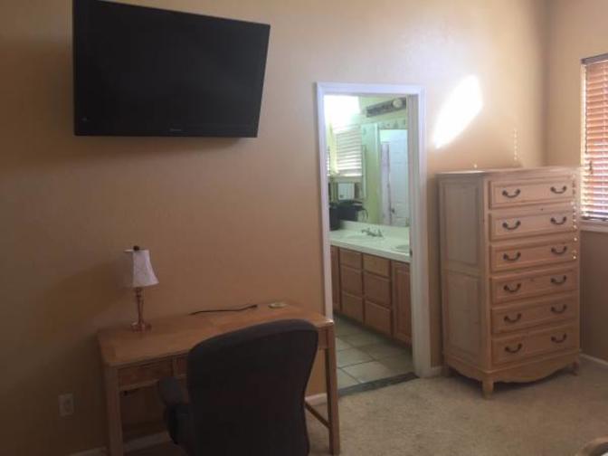 Donna's room