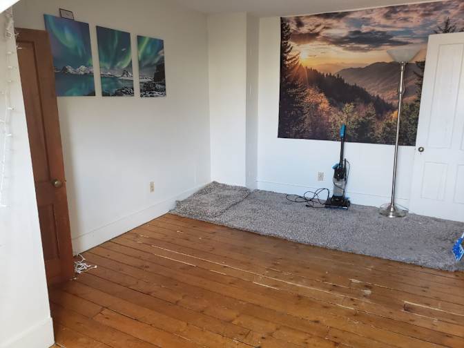 Mia's room