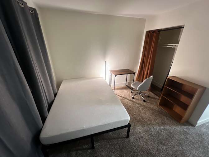 Sacramento's room