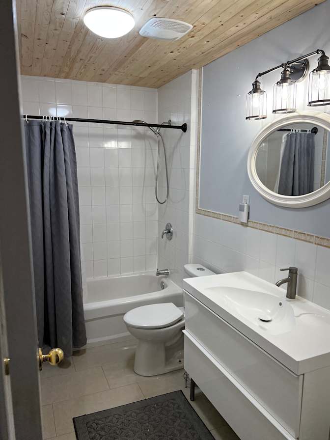 Nick Sarkovski's room