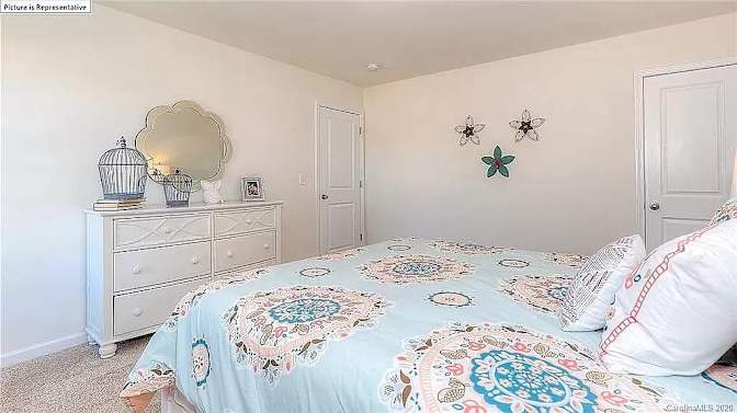 Alcove Rooms's room