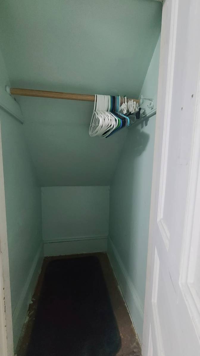 Donna's room