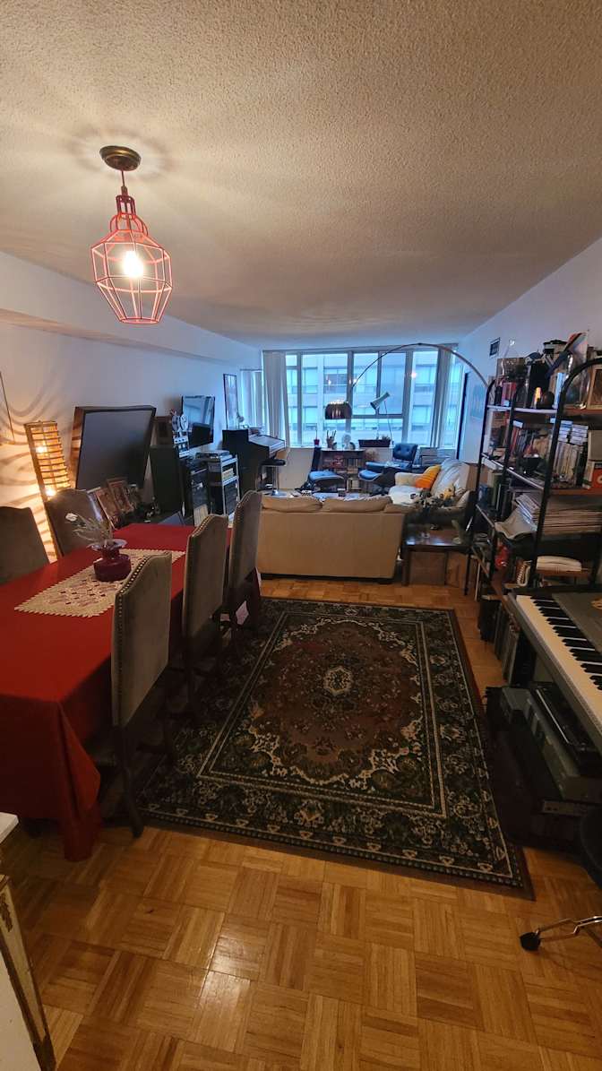 Filip's room