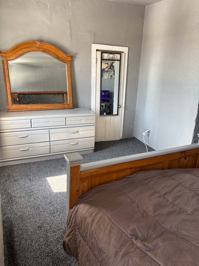 Gary's room
