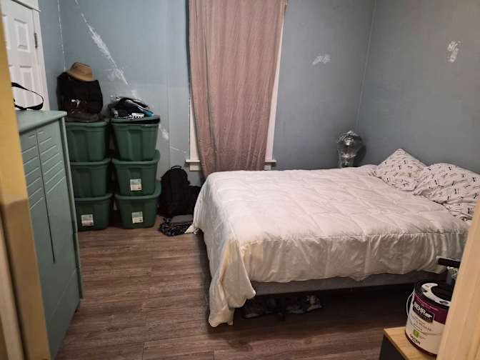 Mark's room