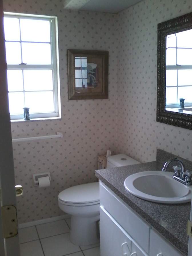 Eduardo's room