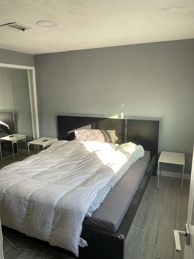 Jingze's room