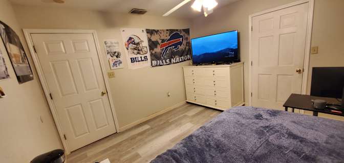 Veronica's room
