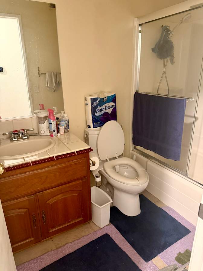 Evangeline Constantino's room