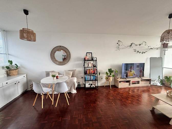 Valencia Hendricks's room