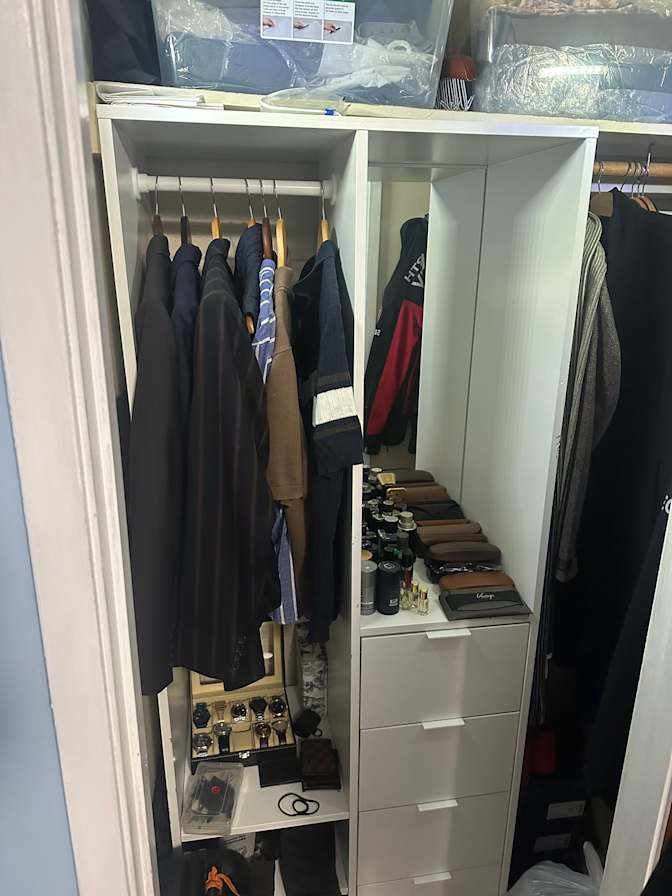 Abhikrit's room