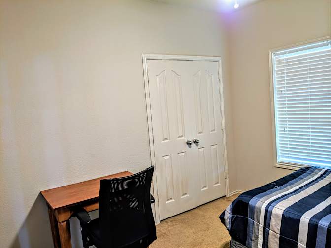 Akbar's room