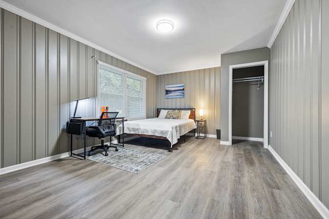 Lormensky Jean's room