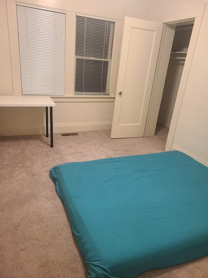 Sarika's room