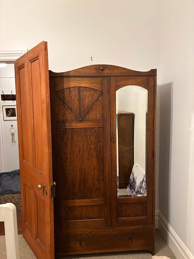 Jo's room