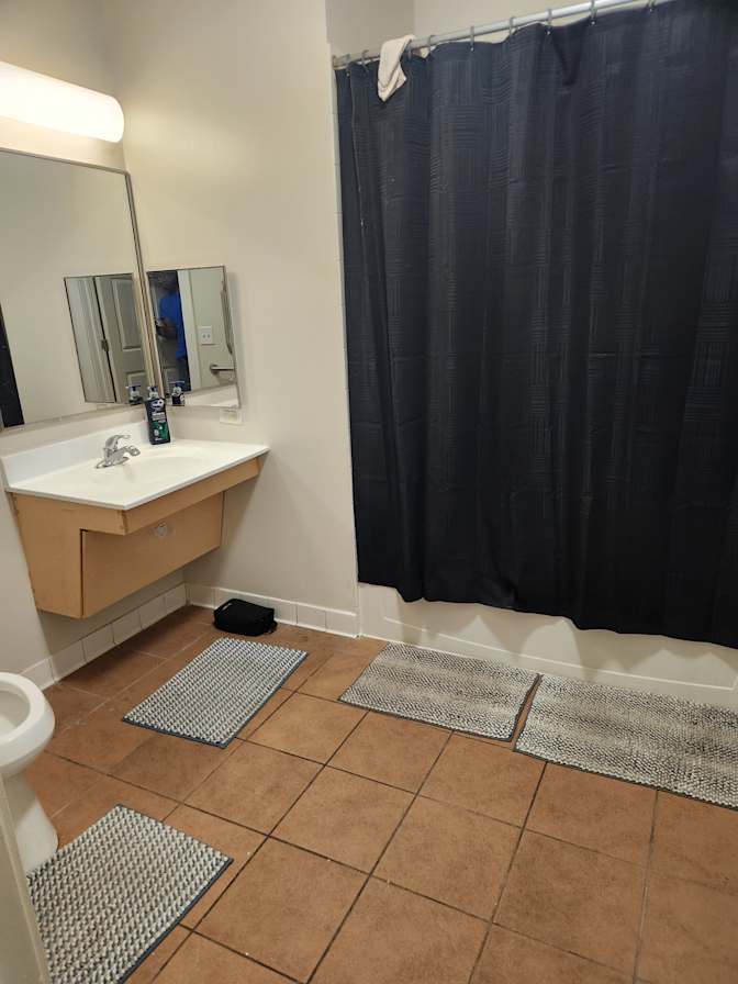 DELMAR's room
