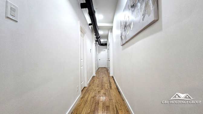 GBU Holdings Group's room