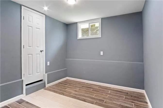 Alcove Rooms's room