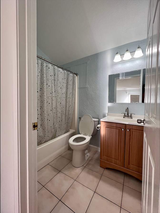 Jennifer's room
