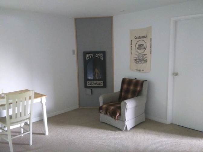 V.'s room