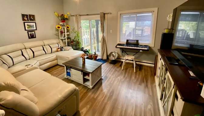 MENZI ISANAN's room